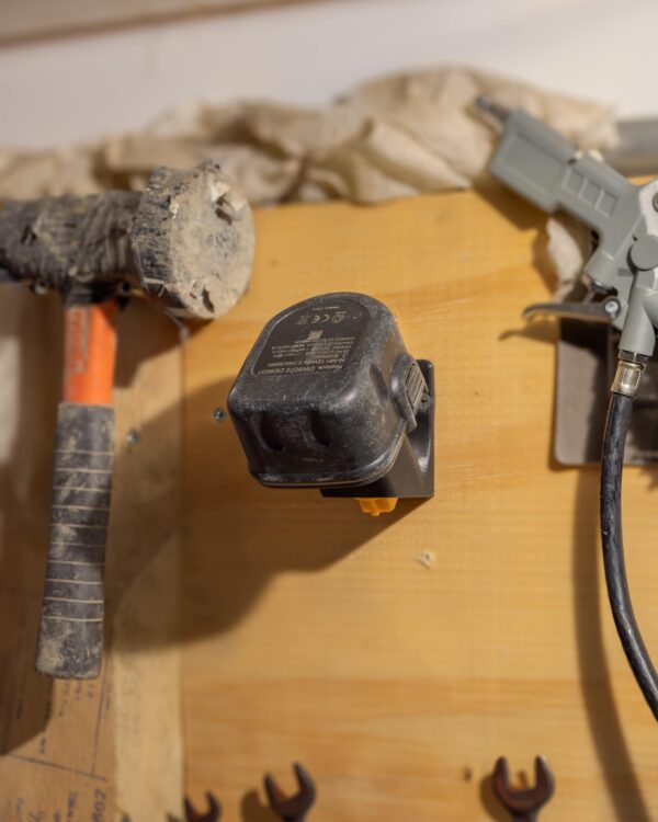 DEWALT (in use)-min